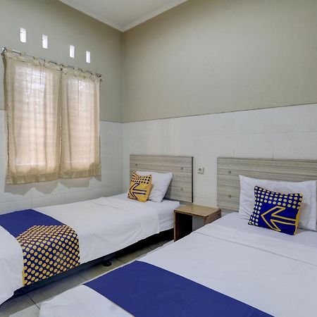 סמאראנג Oyo Life 90159 Puri Asoka Guest House מראה חיצוני תמונה