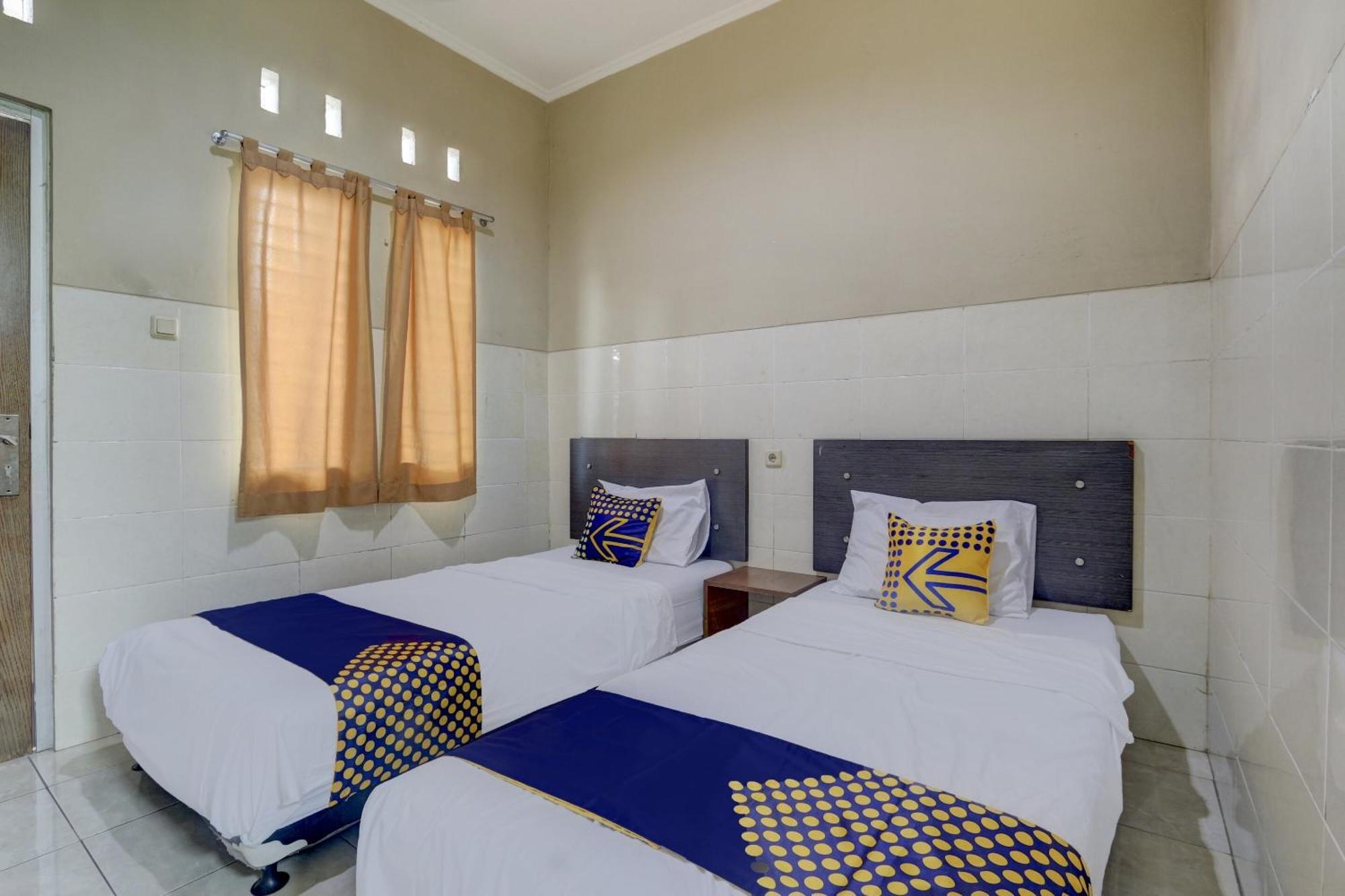 סמאראנג Oyo Life 90159 Puri Asoka Guest House מראה חיצוני תמונה